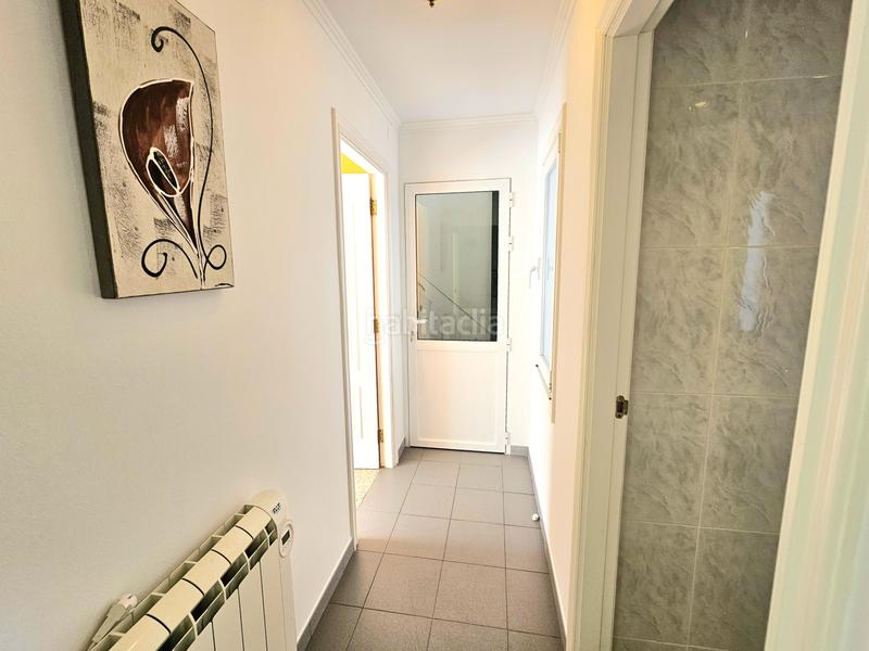 Foto 061ad6aa-047e-4680-985a-d2597c145ac1. Casa adossada amb calefacció a santa uxía de Ribeira Ribeira