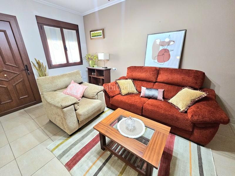 Foto 66dff421-c677-4865-94d6-691ff56d7795. Casa adossada amb calefacció a santa uxía de Ribeira Ribeira