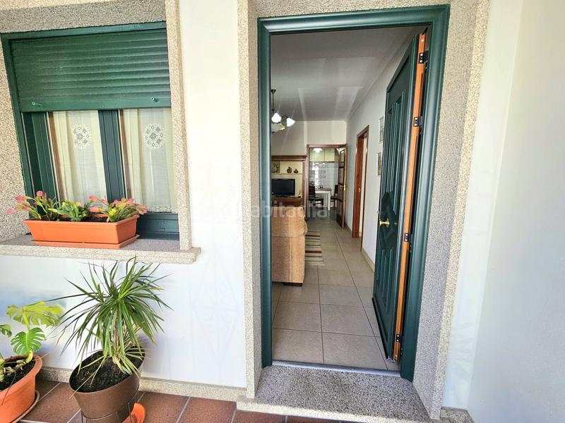 Foto 7da52a2c-1bfd-41f3-9795-4d1b15dbac9d. Casa adossada amb calefacció a santa uxía de Ribeira Ribeira