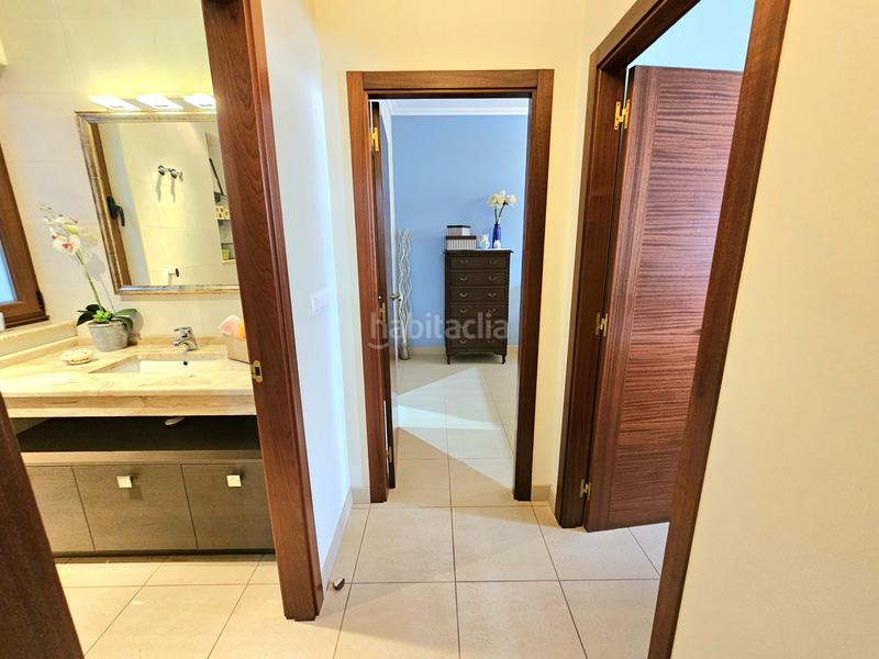 Foto 8a210bb1-c104-4531-9902-e30fadf9f9d9. Casa adossada amb calefacció a santa uxía de Ribeira Ribeira