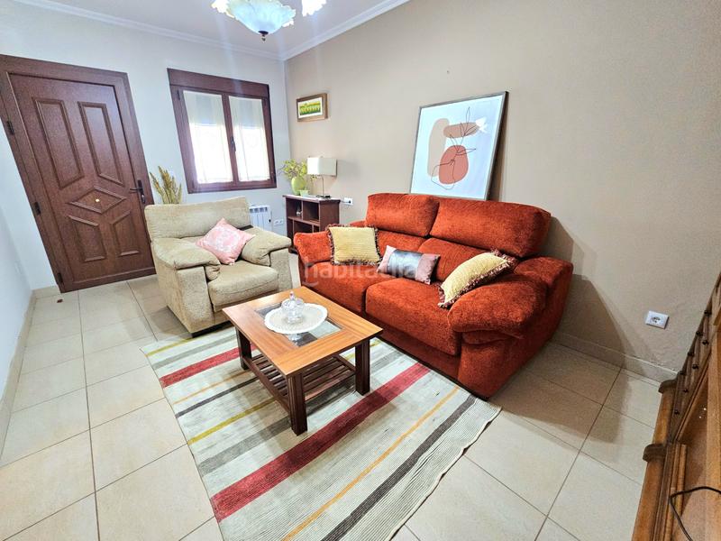 Foto e415bd18-5f59-453b-96ac-6ae8bd028e59. Casa adossada amb calefacció a santa uxía de Ribeira Ribeira