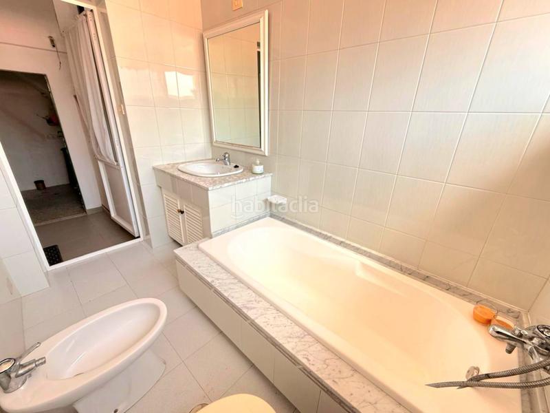 Foto f9d4ec03-3999-497a-9222-23c513f35c91. Casa adossada amb calefacció a santa uxía de Ribeira Ribeira