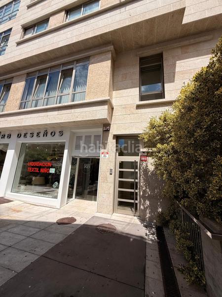 Foto 3ffb6bfb-719a-4923-9e2d-f47bd07929dd. Alquiler local comercial en Ribeira - avenida lugo 1 se alquila local comercial excelente ubicación en Ribeira