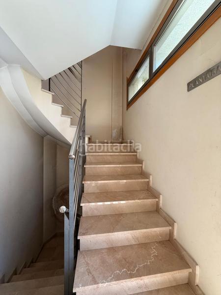 Foto 2b25d7b8-beb3-4a40-a26b-697305a25508. Lloguer local comercial a Ribeira - avenida lugo 1 a Ribeira