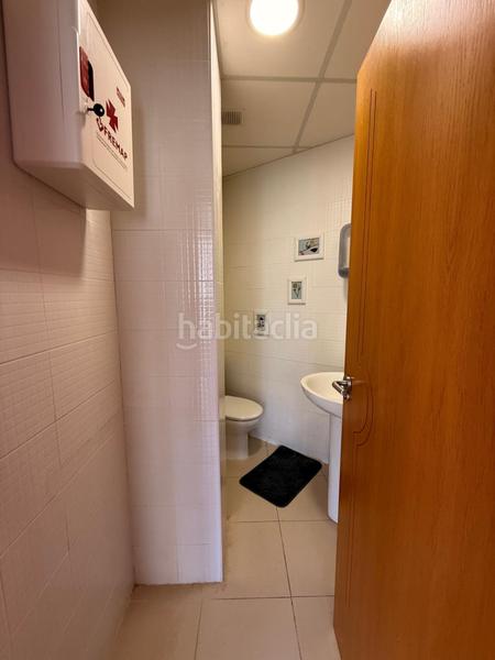 Foto 2bf80b19-fca7-4674-8b53-c005aa919a99. Lloguer local comercial a Ribeira - avenida lugo 1 a Ribeira