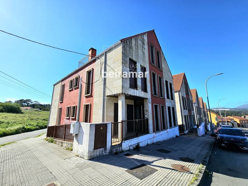 Foto c3e4a91b-c8c8-4594-945c-7104c5ab809c. Pis amb calefacció aparcament piscina a santa uxía de Ribeira Ribeira