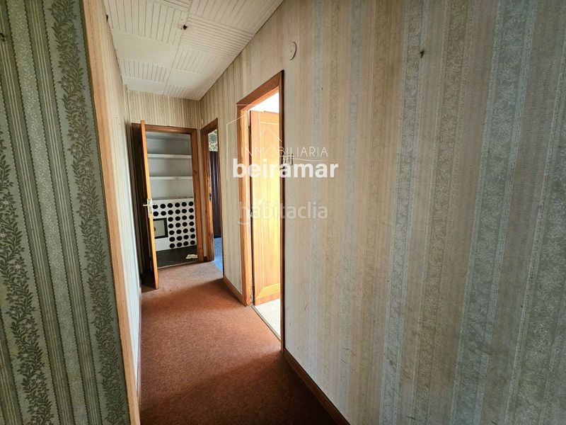 Foto ee0edda9-e214-4d06-bbe2-5d27a907b3b5. Pis a Pobra do Caramiñal (A)