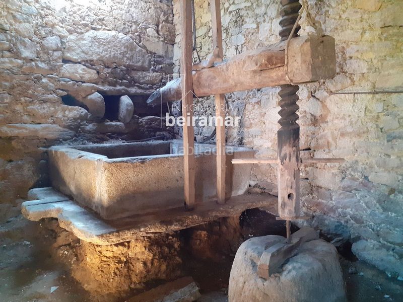 Foto 0e7e62d3-6760-4e51-8259-7ee228608c0a. Casa a Pobra do Caramiñal (A)