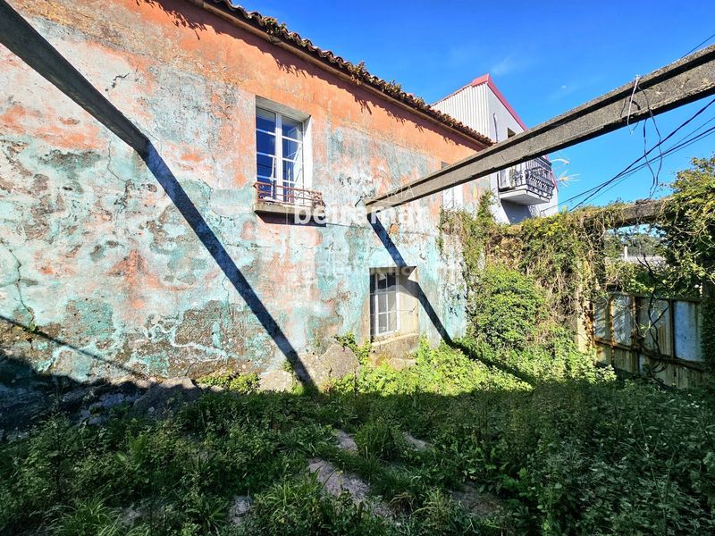 Foto a4d53799-6327-44e0-a41e-4d1cbf0bb1b5. Casa a Pobra do Caramiñal (A)
