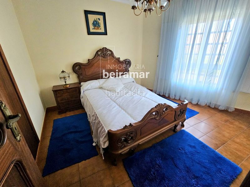 Foto 088d6a31-135e-441a-93ec-f375c880c036. Casa adossada a Carreira Ribeira