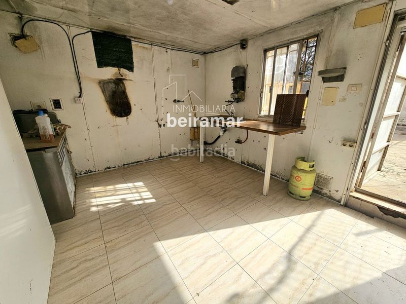 Foto 2f97f8e0-5ecf-40d0-8101-e38c43408880. Casa adossada a Carreira Ribeira