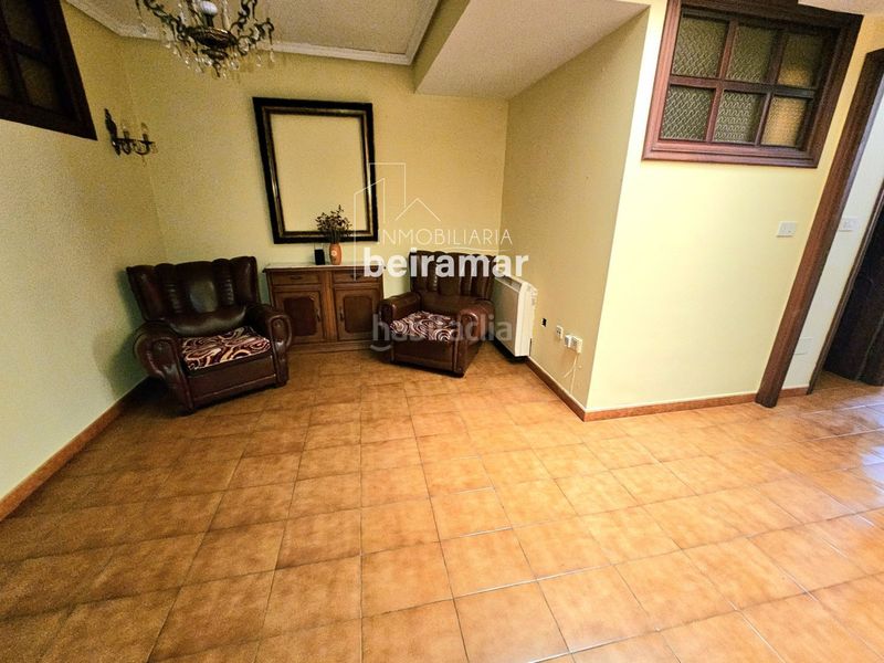 Foto 3592a5e3-523c-49c7-9934-1d25826bbfc7. Casa adossada a Carreira Ribeira