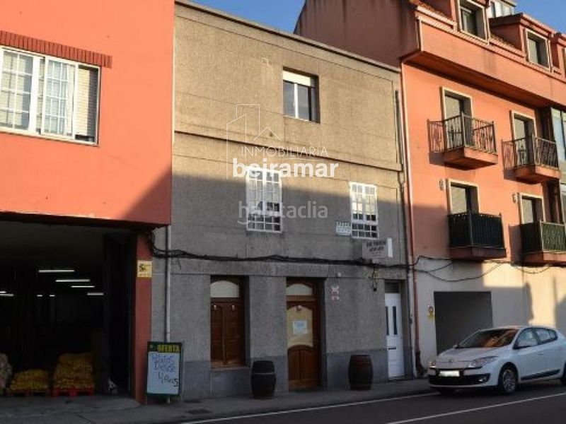 Foto 903efe36-687c-4247-aa38-fa75da01d468. Casa adossada a Carreira Ribeira