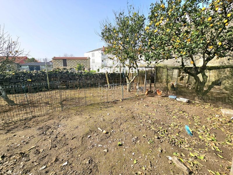 Foto 9b54e031-c831-49e1-bf19-bd7bfc29f92d. Casa adossada a Carreira Ribeira