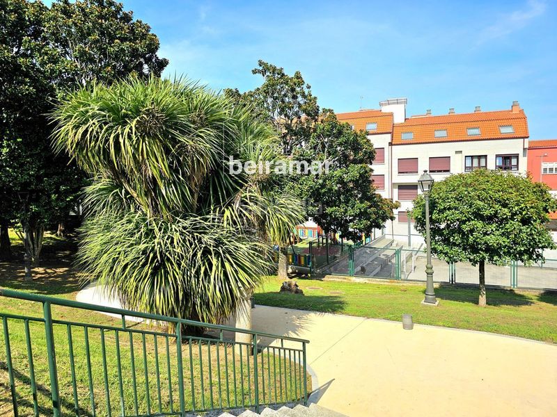 Foto 7b8c4cd2-4f72-40be-a3d5-cbb3ec241cb5. Xalet amb aparcament a Palmeira Ribeira