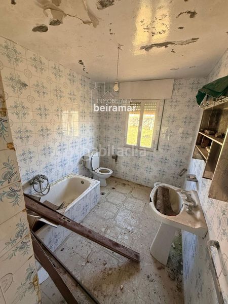 Foto 1b5e408c-65b9-45c0-b8a6-23e2e976ad95. Casa a Olveira Ribeira