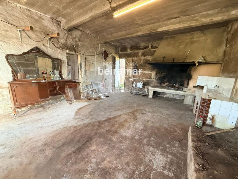 Foto 30db5594-9241-4b29-b588-452cf192d087. Casa a Olveira Ribeira
