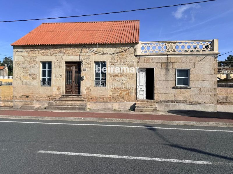 Foto aed55c5d-8a89-4fd6-aaec-93924052f6b5. Casa a Olveira Ribeira