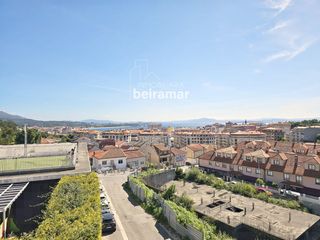 Pis  Cubeliño. Viviendas con terraza, garaje y vistas al mar