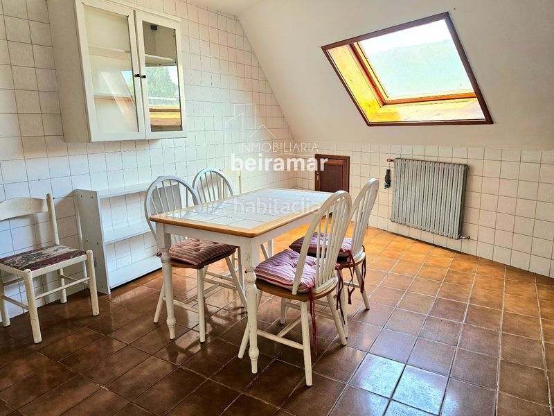 Foto 4d229a38-f4eb-44f7-9f07-da7202ce58c8. Edifici a Pobra do Caramiñal (A)