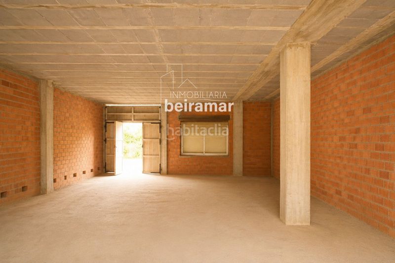 Foto 6844616e-5a9e-4262-be86-5f5ca2bc4fb8. Edifici a Pobra do Caramiñal (A)
