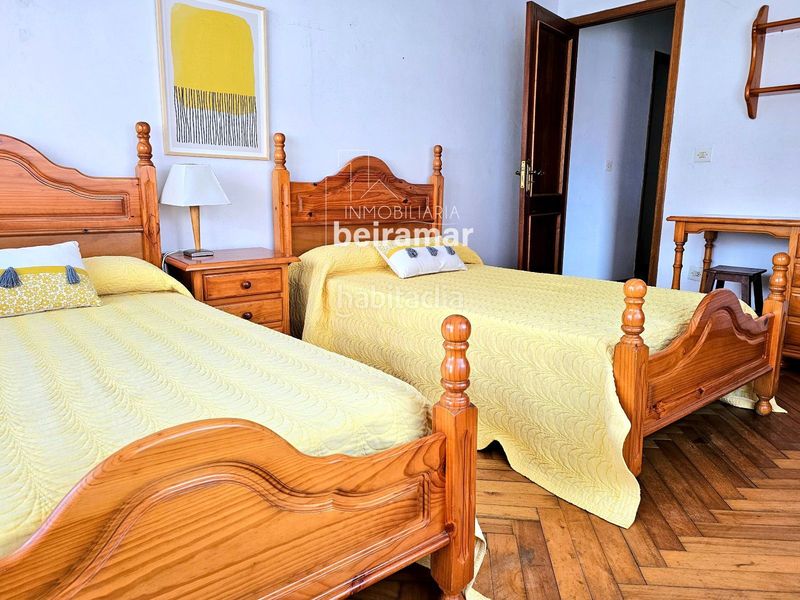 Foto d81ca63b-902d-4c59-86b8-ff5bb7aec1f4. Edifici a Pobra do Caramiñal (A)
