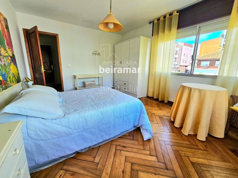 Foto eec7d2fc-fdcd-4d59-9d25-2a0d82939037. Edifici a Pobra do Caramiñal (A)