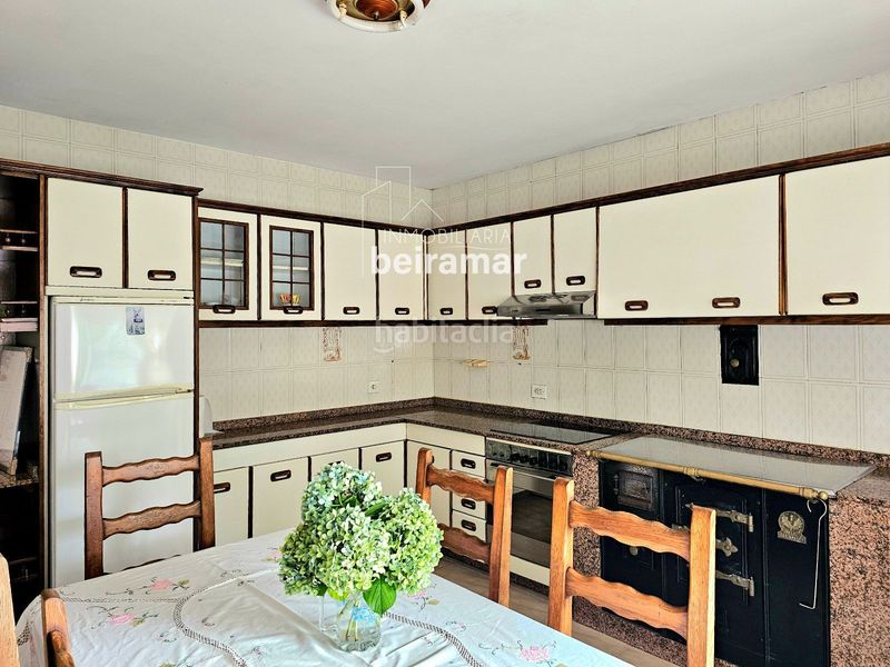 Foto 6cbd4f8a-49da-4caf-96d3-d8ebb32bd3b1. Casa amb aparcament a Pobra do Caramiñal (A)