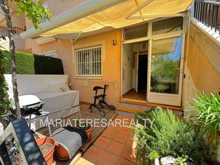 Planta baja en Centro. Apartamento en planta baja con jardín en residencial playa i , l