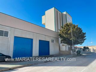 Bâtiment à usage industriel à Centro. Nave industrial en polígono empresarial de los alcázares, murcia