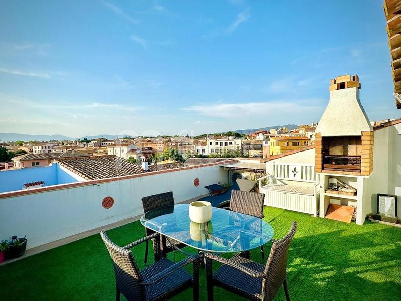 Foto d188355e-0c31-475a-bda6-b29fc076e90b. House in Castelló d´Empúries