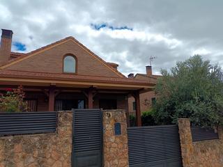 Haus  De las atalayas. Chalet en venta en el molar, madrid