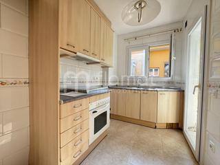 Etagenwohnung  Carrer de ramon mandri. Fantastico piso de 3 dorimitorios