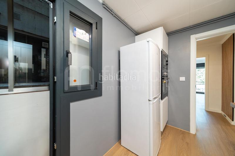 Foto daa04fa7-07d8-4105-bbd6-dfbf0e11d78d. Piso amplio piso reformado de 4 habitaciones con vistas a la ciutadella en Roses