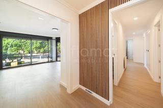 Etagenwohnung  Carrer de valncia. Amplio piso reformado de 4 habitaciones con vistas a la ciutadel