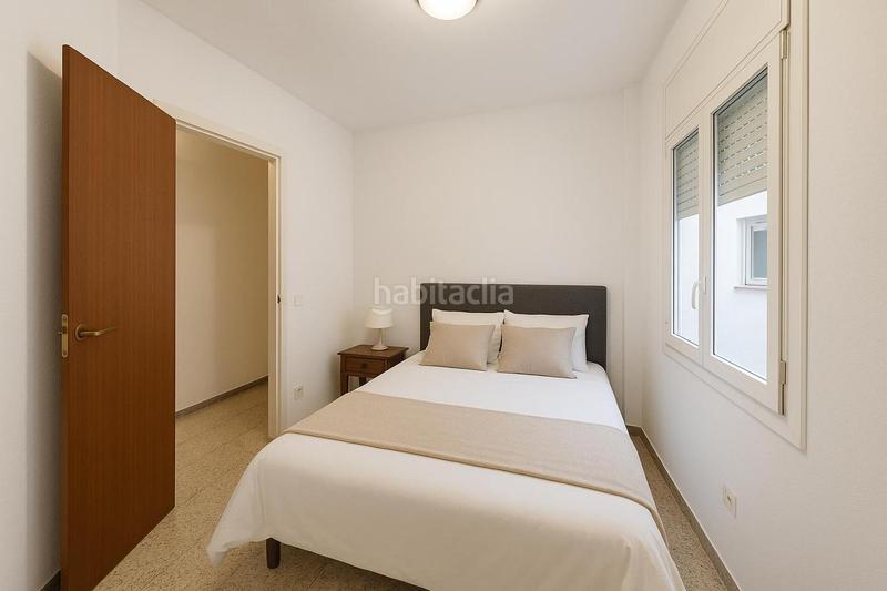 Foto 0cedc5e2-f20a-4158-8b37-e8168b6d5a3d. Piso  de cuatro habitaciones con ascensor en Eixample-Horta Capallera Figueres
