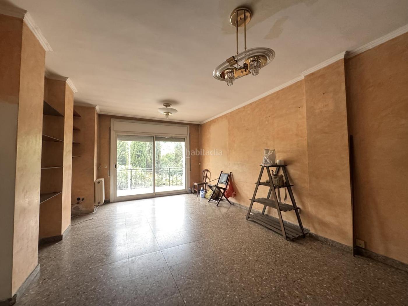 PISO DE CUATRO HABITACIONES CON ASCENSOR Figueres