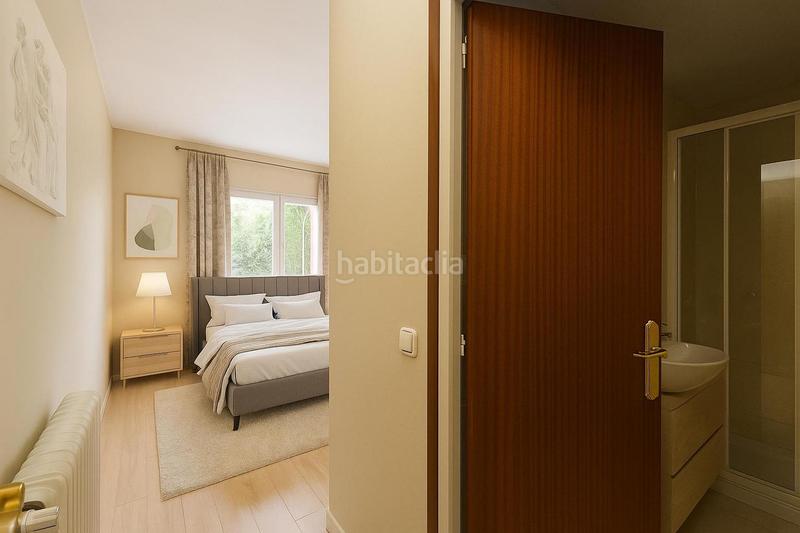 Foto 30b12f96-c2c0-4dfa-b2c9-8e16ac8847eb. Piso  de cuatro habitaciones con ascensor en Eixample-Horta Capallera Figueres