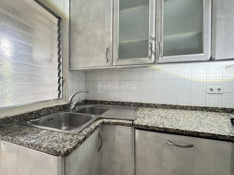 Foto bee52eec-ebf7-4177-a9dc-e5f80124dfcf. Piso  de cuatro habitaciones con ascensor en Eixample-Horta Capallera Figueres