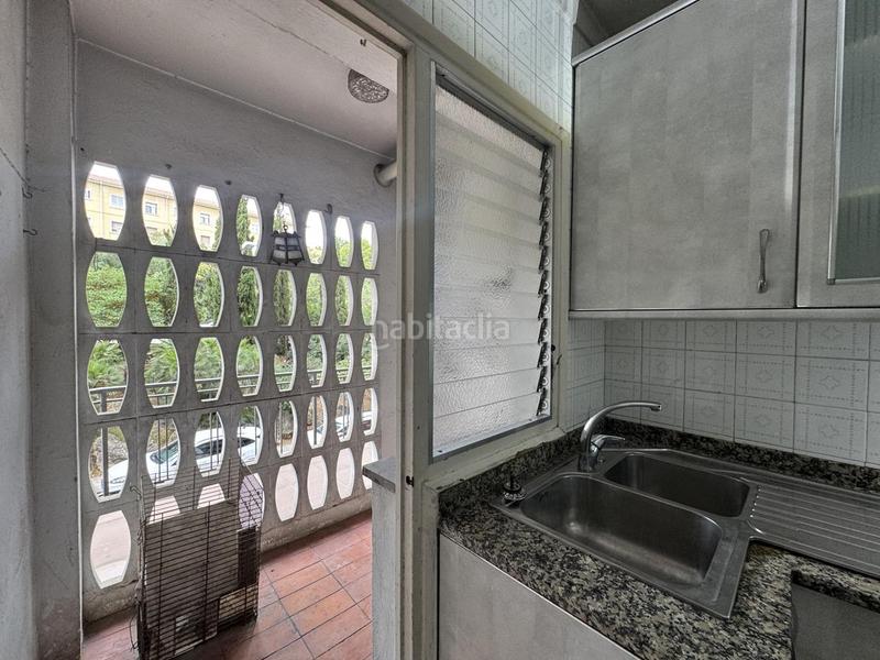 Foto ee8281fd-4bde-4aca-95b5-e7c4c4ca2b18. Piso  de cuatro habitaciones con ascensor en Eixample-Horta Capallera Figueres