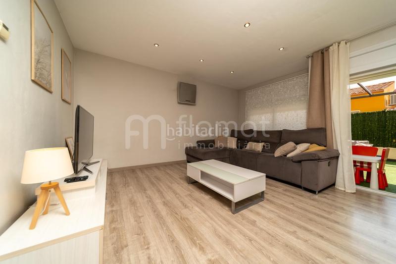 Foto 6e1899f5-a6ff-4178-b26d-0c5014f65f17. Reihenhaus mit parking in Palau-saverdera