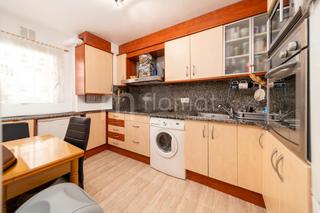 Piso  Carrer de marià pujulà. Piso en venta en figueres