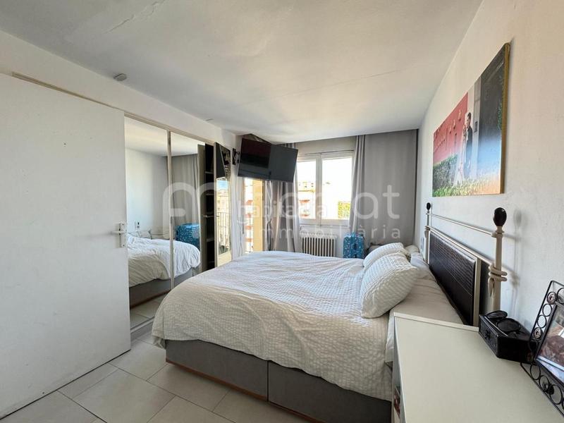 Foto 1d9aa427-4e19-4820-9417-773786c07742. Piso  reformado con ascensor y balcón en Centre Figueres