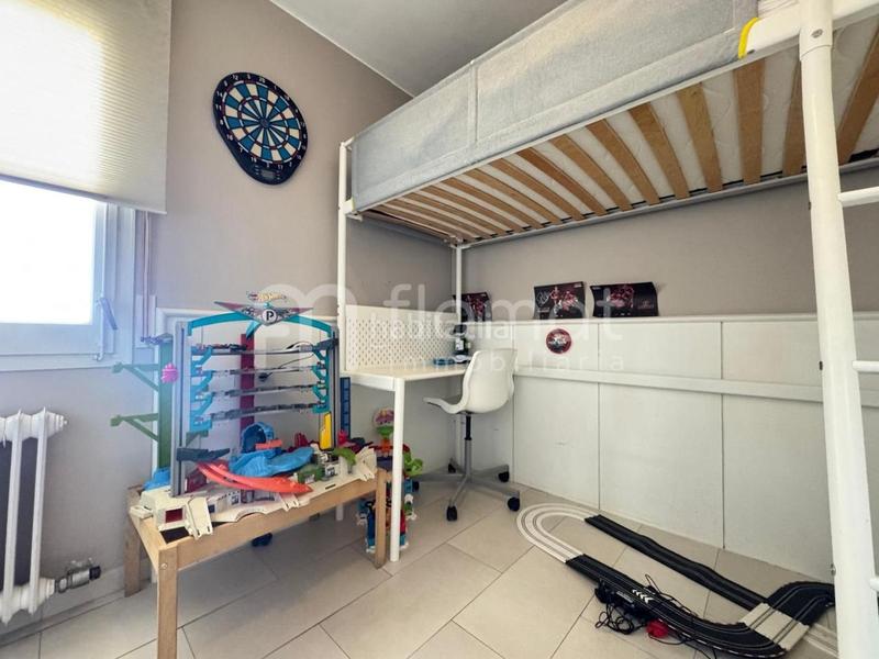 Foto e2b6241d-102f-449e-af08-081a4a00ca38. Piso  reformado con ascensor y balcón en Centre Figueres