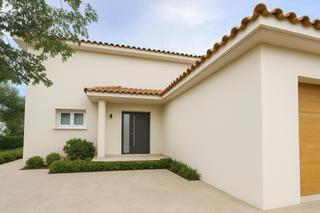 Haus in Castelló d´Empúries. Casa independiente  con mucho potencial