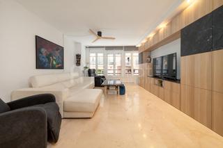 Pis  Carrer nou. Piso elegante con grandes terrazas en carrer nou, figueres