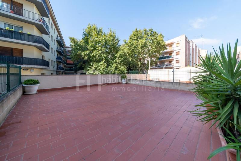 Foto 020c5ecf-0c7b-48cd-8830-9592c37a0658. Etagenwohnung mit parking in Creu de la Mà Figueres