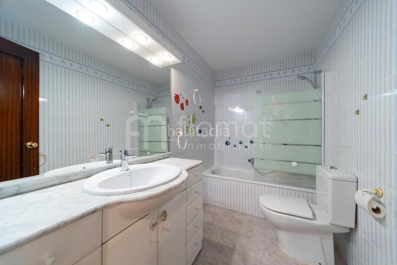 Foto eb737a5e-83dc-4cac-83a7-1ac6de70f74e. Etagenwohnung mit parking in Creu de la Mà Figueres