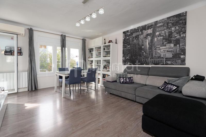 Foto aa26baf4-8386-4fea-a1e4-7e1d453dd885. Appartement avec parking dans Centre Roses