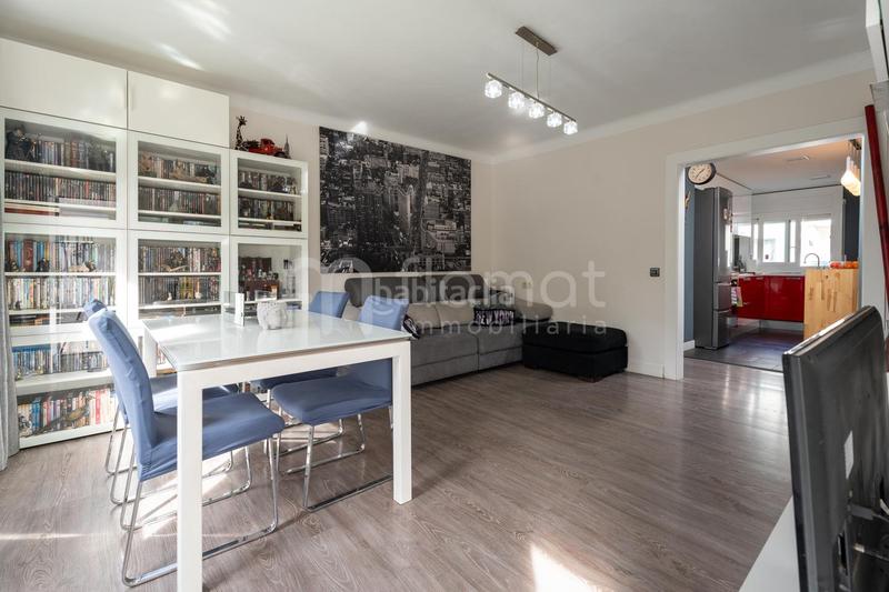 Foto f07d8068-927a-4eb8-9a02-443d50d874b6. Appartement avec parking dans Centre Roses